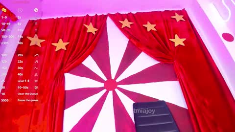 Snapshot of artmiajoy chatting on October 15, 2:06 pm MIA OF artmiajoy online show from October 15, 2:06 pm