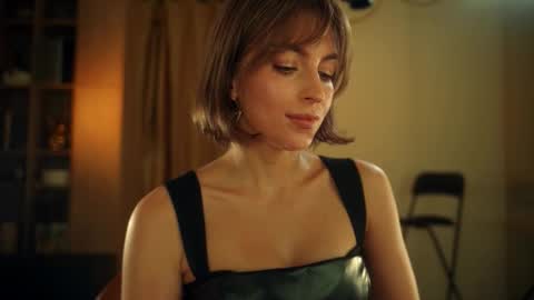 The ticket show has been postponed to Monday tomorrow. Sorry womens day online show from October 19, 11:05 pm