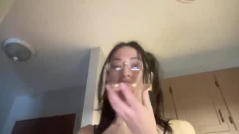 Audrey online show from December 4, 3:54 pm