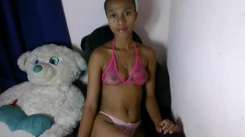 artsloveyou online show from July 2, 8:04 pm
