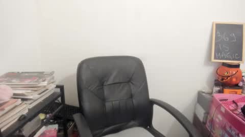 MIA online show from April 2, 2:37 pm