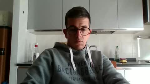 arturpaulval online show from November 22, 10:58 am