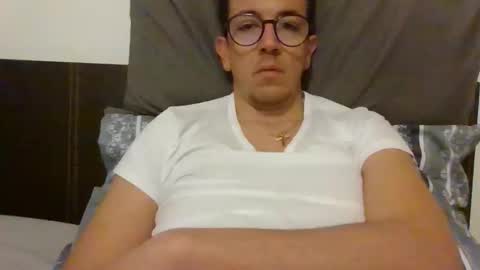 arturpaulval online show from January 14, 4:34 pm