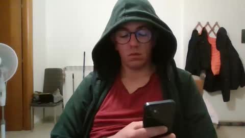 Snapshot of arturpaulval chatting on January 18, 4:33 pm arturpaulval online show from January 18, 4:33 pm