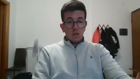 Snapshot of arturpaulval chatting on February 18, 5:09 pm arturpaulval online show from February 18, 5:09 pm