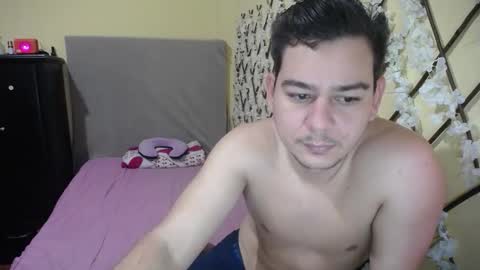 Snapshot of arvahot69 chatting on October 21, 11:33 am arvahot69 online show from October 21, 11:33 am
