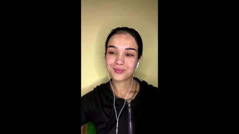 Amina online show from January 8, 6:54 pm