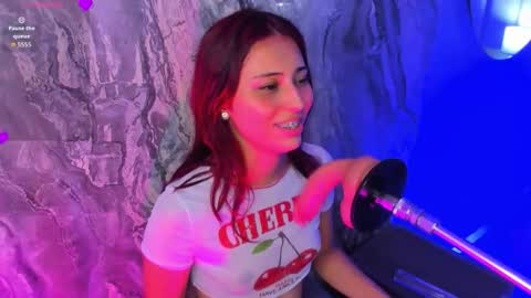 Snapshot of ary__cherry chatting on February 15, 11:56 pm Ary online show from February 15, 11:56 pm