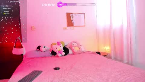 Ariana and Kelsieh online show from December 4, 9:01 pm