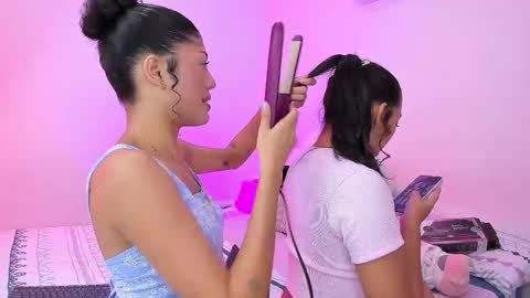 Ariana and Kelsieh online show from January 18, 12:14 am