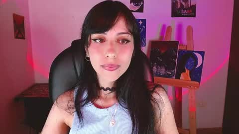Snapshot of ary_pieerce chatting on June 9, 8:09 pm Independent Model online show from June 9, 8:09 pm