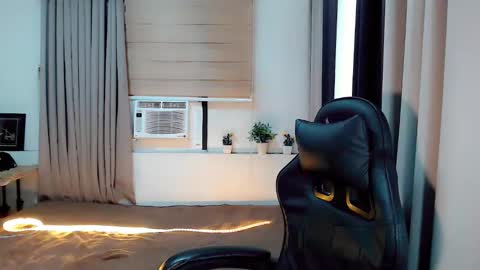 Snapshot of arya_lightning chatting on February 22, 5:08 am ARYA online show from February 22, 5:08 am