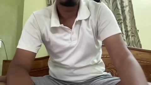 aryan_980763874 online show from May 16, 12:29 am
