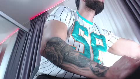 Snapshot of aryanaian1 chatting on April 2, 2:37 pm AryanAian1 online show from April 2, 2:37 pm