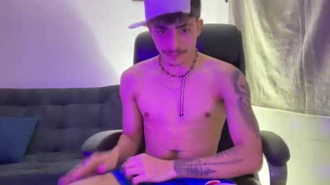 Snapshot of arzu_08 chatting on February 12, 8:53 am arzu_08 online show from February 12, 8:53 am