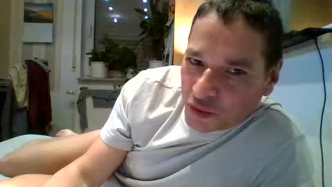 Snapshot of as660660 chatting on October 25, 8:47 pm as660660 online show from October 25, 8:47 pm