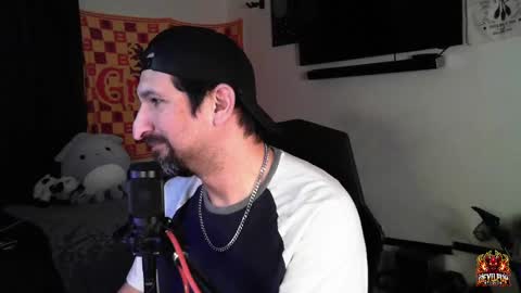 devilPup75 online show from September 28, 12:49 am