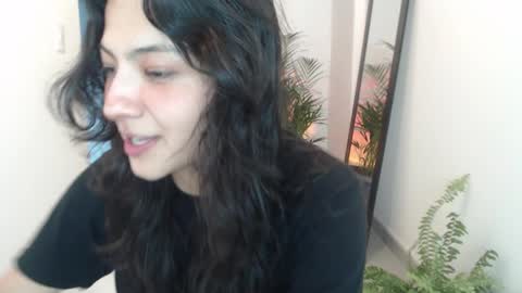 Snapshot of asaray_t chatting on March 15, 12:27 am Saray online show from March 15, 12:27 am