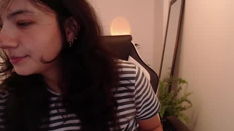 Snapshot of asaray_t chatting on March 30, 12:28 pm Saray online show from March 30, 12:28 pm