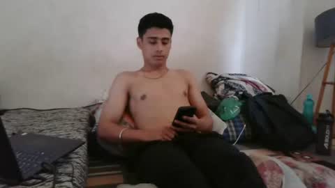 Snapshot of ash2730 chatting on June 16, 8:17 am ash2730 online show from June 16, 8:17 am