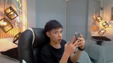 ash_kai online show from July 21, 8:33 pm