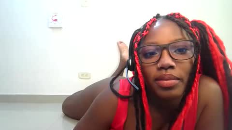 Snapshot of ashaichious chatting on April 7, 12:11 am Ebonie Rose online show from April 7, 12:11 am
