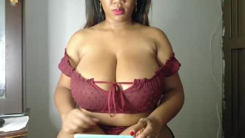 Snapshot of ashanty_1012 chatting on February 13, 3:08 pm ashanty_1012 online show from February 13, 3:08 pm