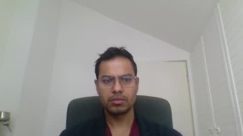 Snapshot of asharma1984xyz chatting on April 7, 8:26 am asharma1984xyz online show from April 7, 8:26 am