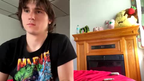 Snapshot of ashbuyersss chatting on February 2, 7:57 pm ashbuyersss online show from February 2, 7:57 pm