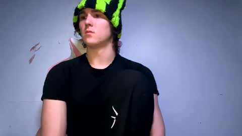 Snapshot of ashbuyersss chatting on February 11, 11:44 pm ashbuyersss online show from February 11, 11:44 pm