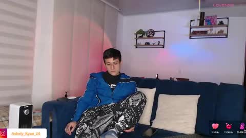 Ashley And Ryan  online show from April 8, 12:21 am