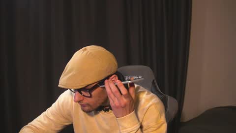 Jerk Machine online show from April 16, 2:29 pm