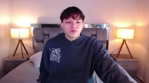 asher_addams__ online show from July 4, 5:13 am
