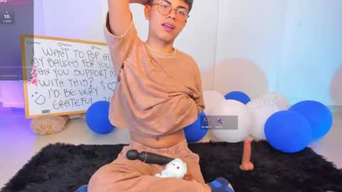 Asher online show from May 4, 4:30 am