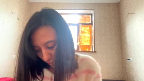 Snapshot of ashleebaxa chatting on October 26, 6:08 am Astrid online show from October 26, 6:08 am