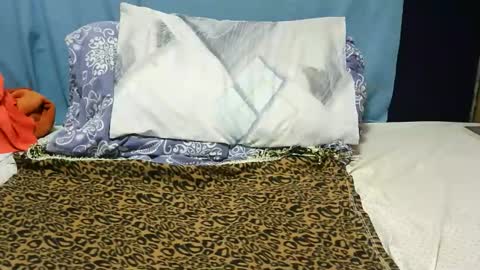 ashlery  online show from November 23, 8:36 am