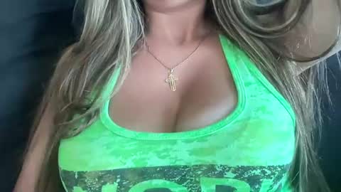 Snapshot of ashley0069xx chatting on June 25, 2:10 pm ashley0069xx online show from June 25, 2:10 pm