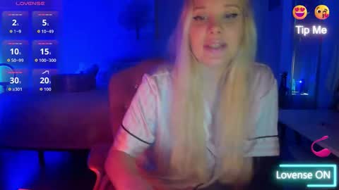 Ashley online show from January 10, 3:25 pm