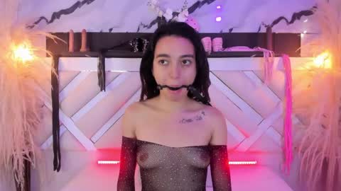 Snapshot of ashley_7777 chatting on April 1, 1:52 pm ashley_7777 online show from April 1, 1:52 pm