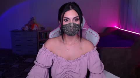 Snapshot of ashley__cooper__ chatting on February 12, 8:38 am   Yasmina   online show from February 12, 8:38 am