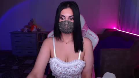 Snapshot of ashley__cooper__ chatting on February 13, 4:43 am   Yasmina   online show from February 13, 4:43 am