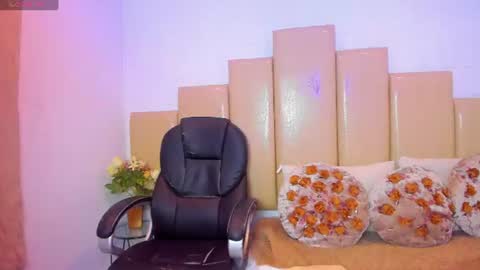 Snapshot of ashley__walker chatting on July 7, 4:04 am ashley online show from July 7, 4:04 am