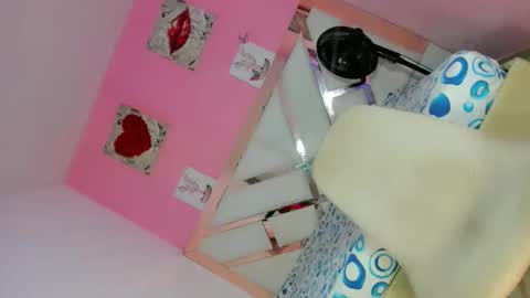 Snapshot of ashley_alexa chatting on January 19, 12:03 am ashley_alexa online show from January 19, 12:03 am