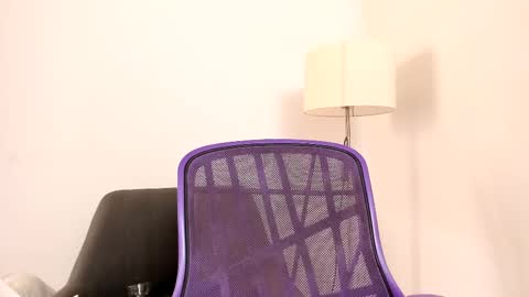 Soy Ash online show from March 1, 9:15 pm