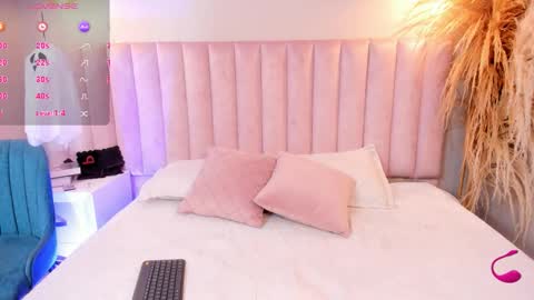 Ashley online show from October 25, 8:14 pm