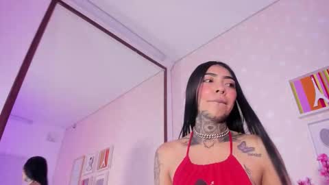 Snapshot of ashley_blum_ chatting on February 22, 11:53 am ashley_blum_ online show from February 22, 11:53 am