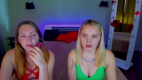 Snapshot of ashley_crashly chatting on July 30, 8:02 am Alina online show from July 30, 8:02 am