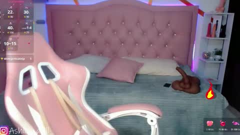 Ashley online show from October 31, 10:22 pm