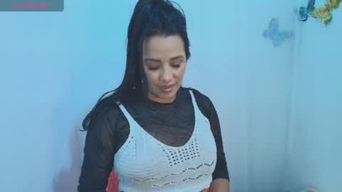 Snapshot of ashley_joyx_ chatting on June 20, 3:20 am ashley_joyx_ online show from June 20, 3:20 am