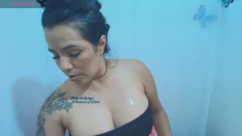 Snapshot of ashley_joyx_ chatting on July 13, 2:25 am ashley_joyx_ online show from July 13, 2:25 am